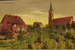 Lutherkirche mit Pfarrhaus